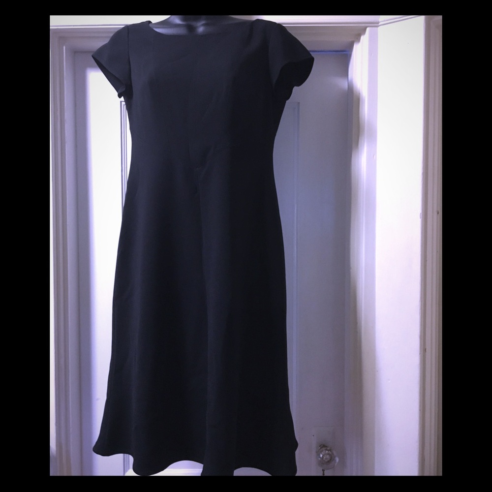 Barely worn Jones New York little black dress